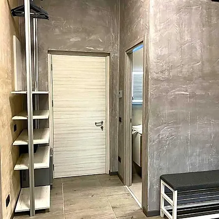 Tech Hotel