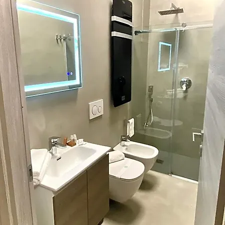 Hotel Tech *