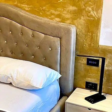 فندق Tech